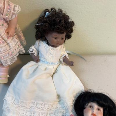 (5) Small 6 to 8" Porcelain Doll Lot 