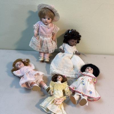 (5) Small 6 to 8" Porcelain Doll Lot 