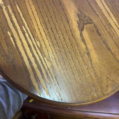 2 Matching Lamp Tables or Plant Stands 