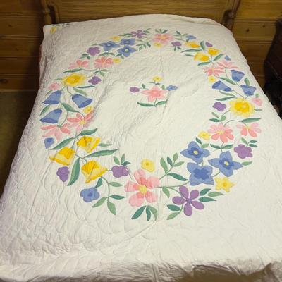 Full Size Quilt Pastel Florals Hand MADE! 