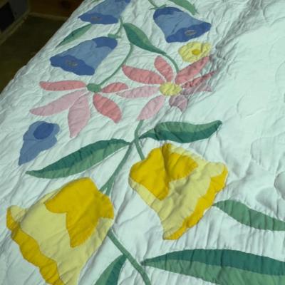 Full Size Quilt Pastel Florals Hand MADE! 