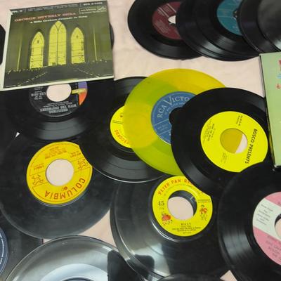 Super Lot of 45 Records  Children's and POP from the 50' & 60" 