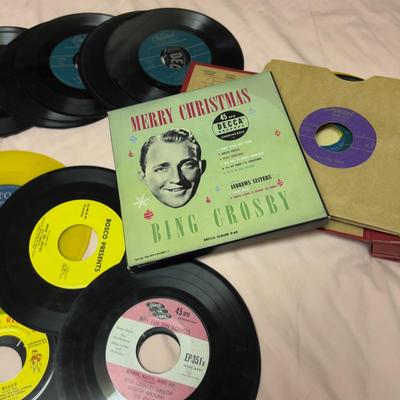 Super Lot of 45 Records  Children's and POP from the 50' & 60" 
