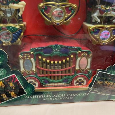 Holiday CAROUSEL 