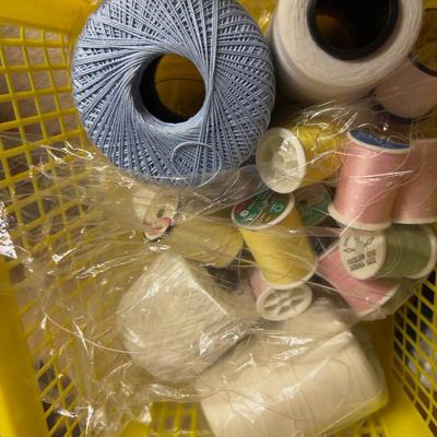 Several Thread Caddy's 