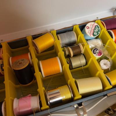 Several Thread Caddy's 