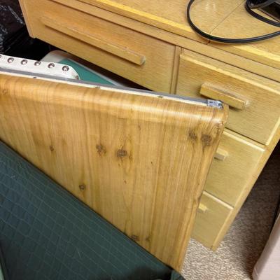 Card Table with Padded Cover (Perfect for Bridge) 