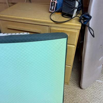Card Table with Padded Cover (Perfect for Bridge) 