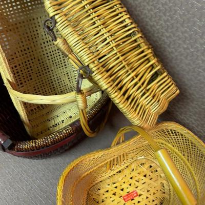 Baskets. Tisket a Tasket, A little Basket of Four