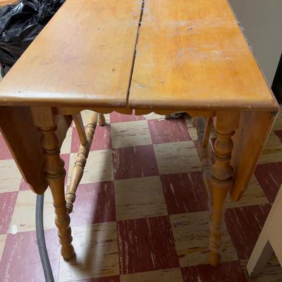 Maple Drop Leaf Table