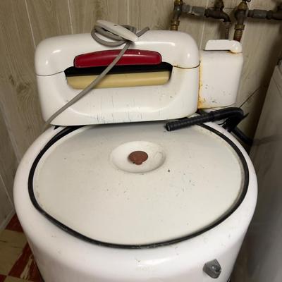 Antique Ringer Washer Electric