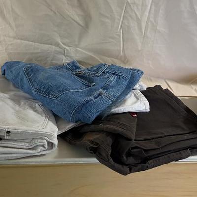 (5) Pair Mixed lot of Jeans; 42" Waist 