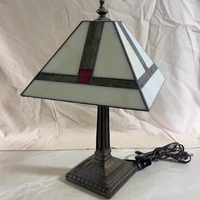 Small LAMP  - Stain Glass Shade, Arts & Crafts Style 