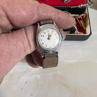 SUPER LOT of Men's Jewelry: Tie Clips & Cuff Links 