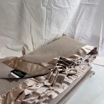 Queen Size Tan WOOL PENDELTON Blanket 