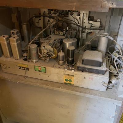 Vintage Tube Cabinet RADIO 
