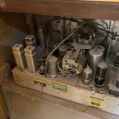 Vintage Tube Cabinet RADIO 