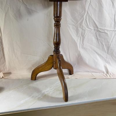 Oak Table, Small / Side Table. 