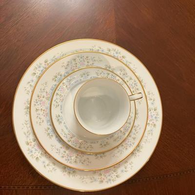 Lenox china - Daisy Basket