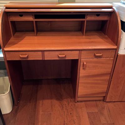 Petite roll top desk