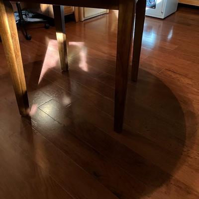Small drop leaf table