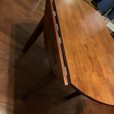 Small drop leaf table