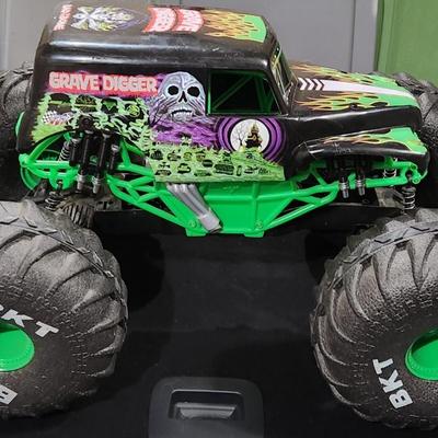 Sale Photo Thumbnail #171: Huge Grave Digger Lot Complete w/ RC car Souviner Cups & Sword

Will receive all items as is. RC car doesn't have remote , but still should work if you are able to get one.