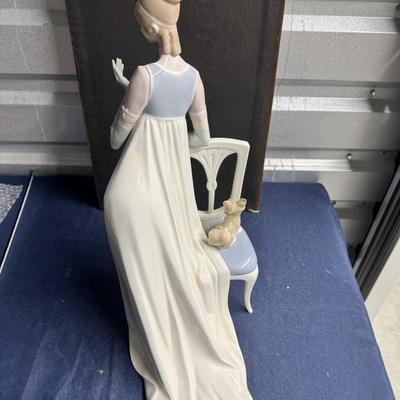Lladro Lady Empire Porcelain Figurine - Tall