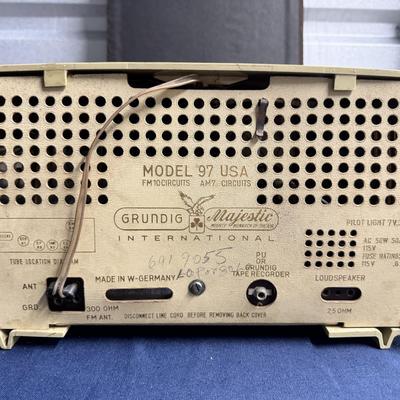 Grundig Model 97 Radio