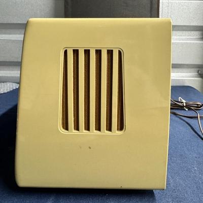 Grundig Model 97 Radio