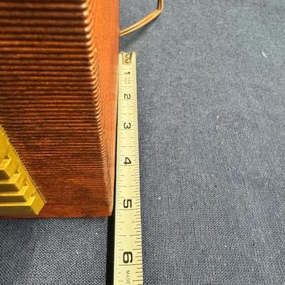 GE Model 521F Radio