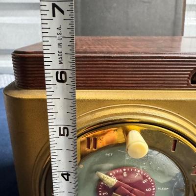 GE Model 521F Radio