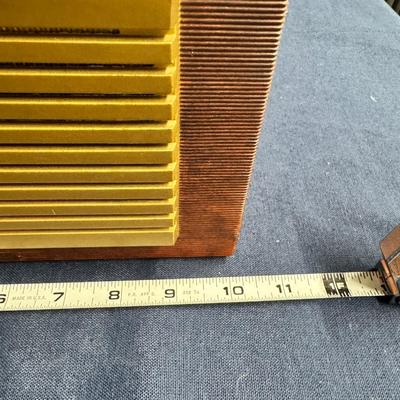 GE Model 521F Radio