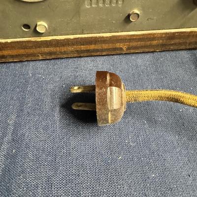 Philco Model 71 Tombstone Radio
