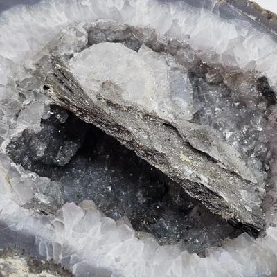 Cut & Polished Agate Nodules (B1-JS)