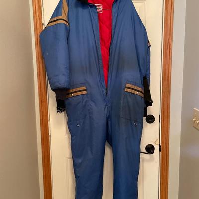 UPC vintage men’s snow suit