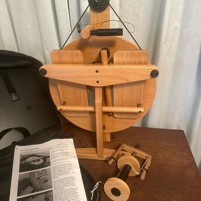 Sale Photo Thumbnail #111: Top of the line foldable spinning wheel.
This is the S95/S96. This is an older model. Little use. 