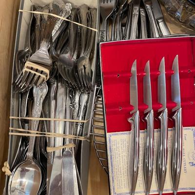 Hampton Court flatware and Carvel cutlery