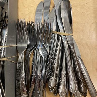 Hampton Court flatware and Carvel cutlery