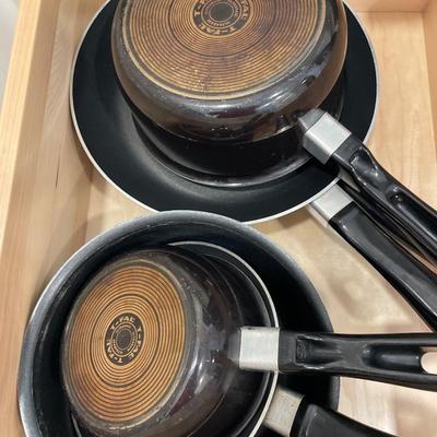 T Fal pots and pans with baking pans