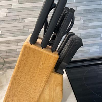 Faberware knife set including 1 Wusthof knife