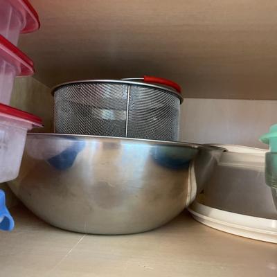 Plastic containers
