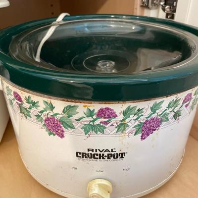 Rice cooker and crock pot