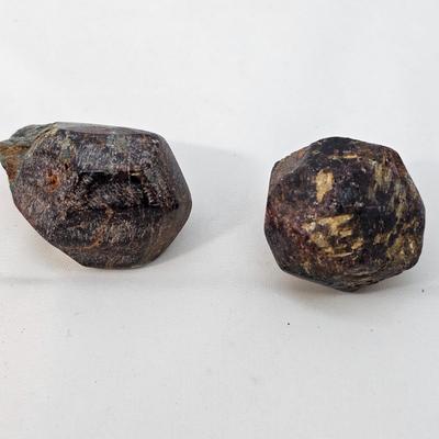 Garnet in Matrix (B1-JS)