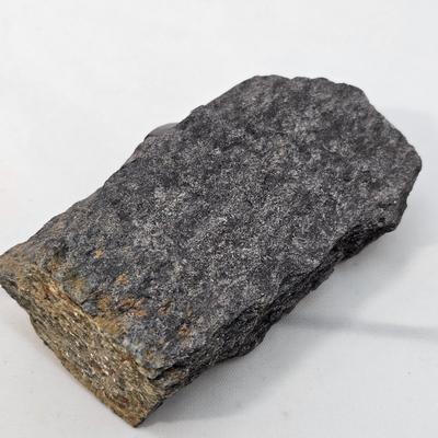 Garnet in Matrix (B1-JS)