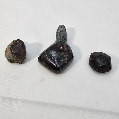 Garnet in Matrix (B1-JS)