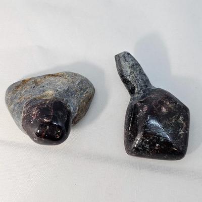 Garnet in Matrix (B1-JS)