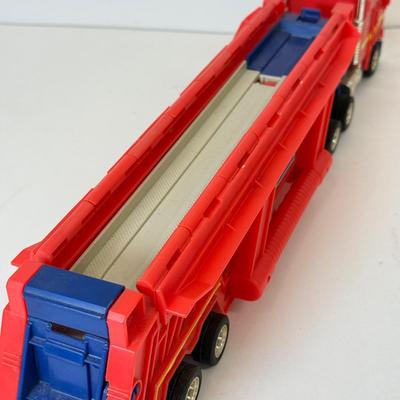 LOT 106: Mattel Hot Wheels Car Carrying Trucks