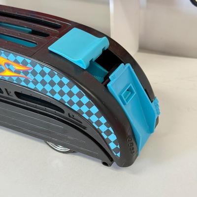 LOT 106: Mattel Hot Wheels Car Carrying Trucks