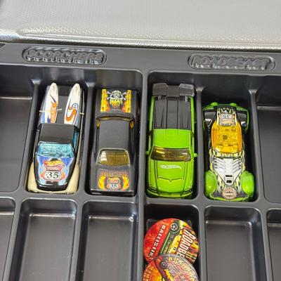 LOT 109: Hot Wheels: Highway 35 World Race Carrying Case, Airplane w/ Storage & Racecar Case w/ Cars